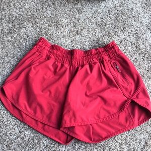Lululemon tracker shorts